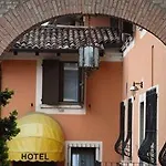 Antica Fonte 3*