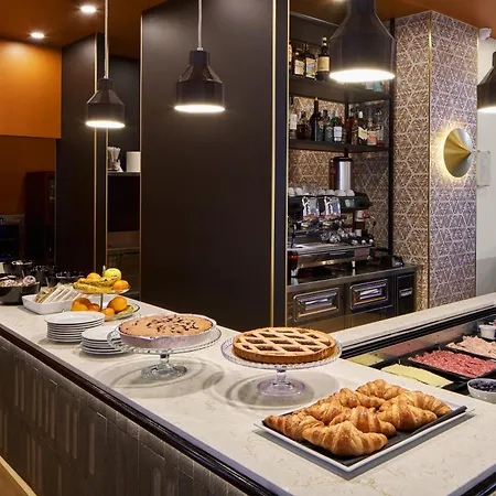 酒店 安缇卡方特酒店 3*