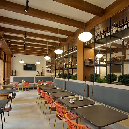 安缇卡方特酒店 酒店