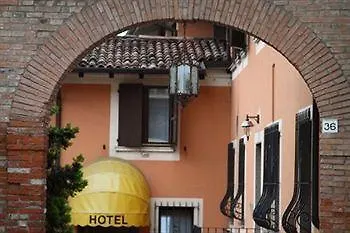Antica Fonte 3*