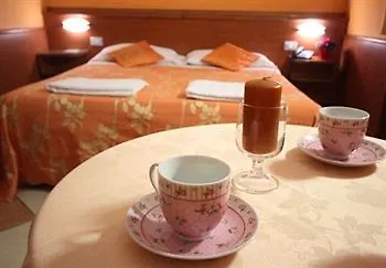 Antica Fonte Готель 3*